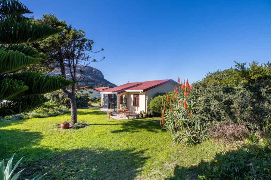 To Let 2 Bedroom Property for Rent in Fish Hoek Western Cape